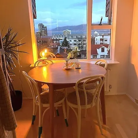Penthouse In Rvk With Unique View Apartment *
